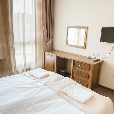 Hotel Chateau Des Bergers Targovishte  Dış mekan fotoğraf