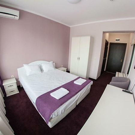 Hotel Chateau Des Bergers Targovishte  Dış mekan fotoğraf