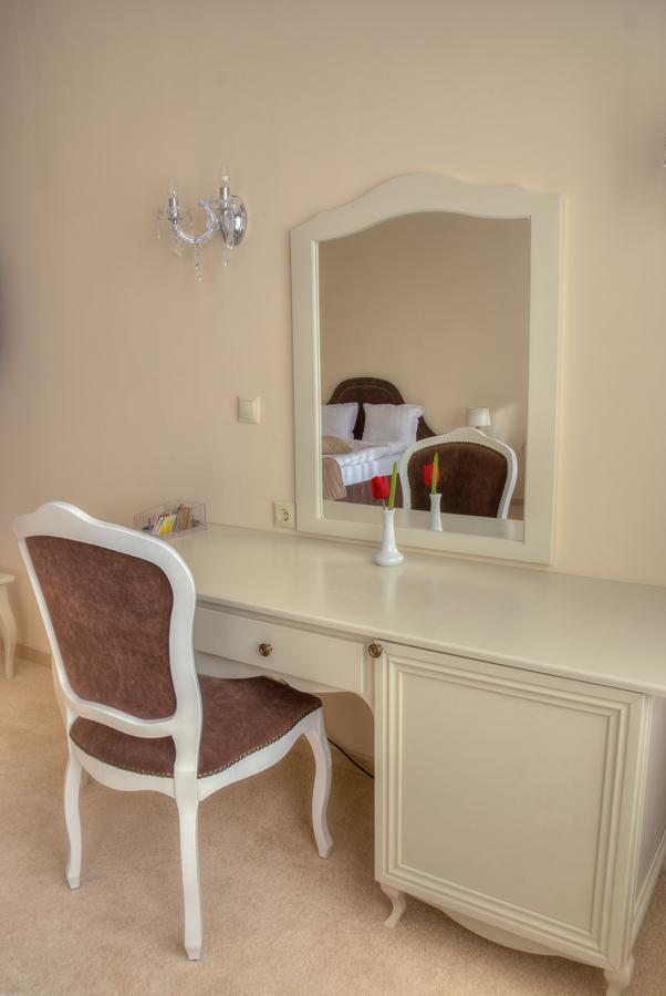 Hotel Chateau Des Bergers Targovishte  Dış mekan fotoğraf