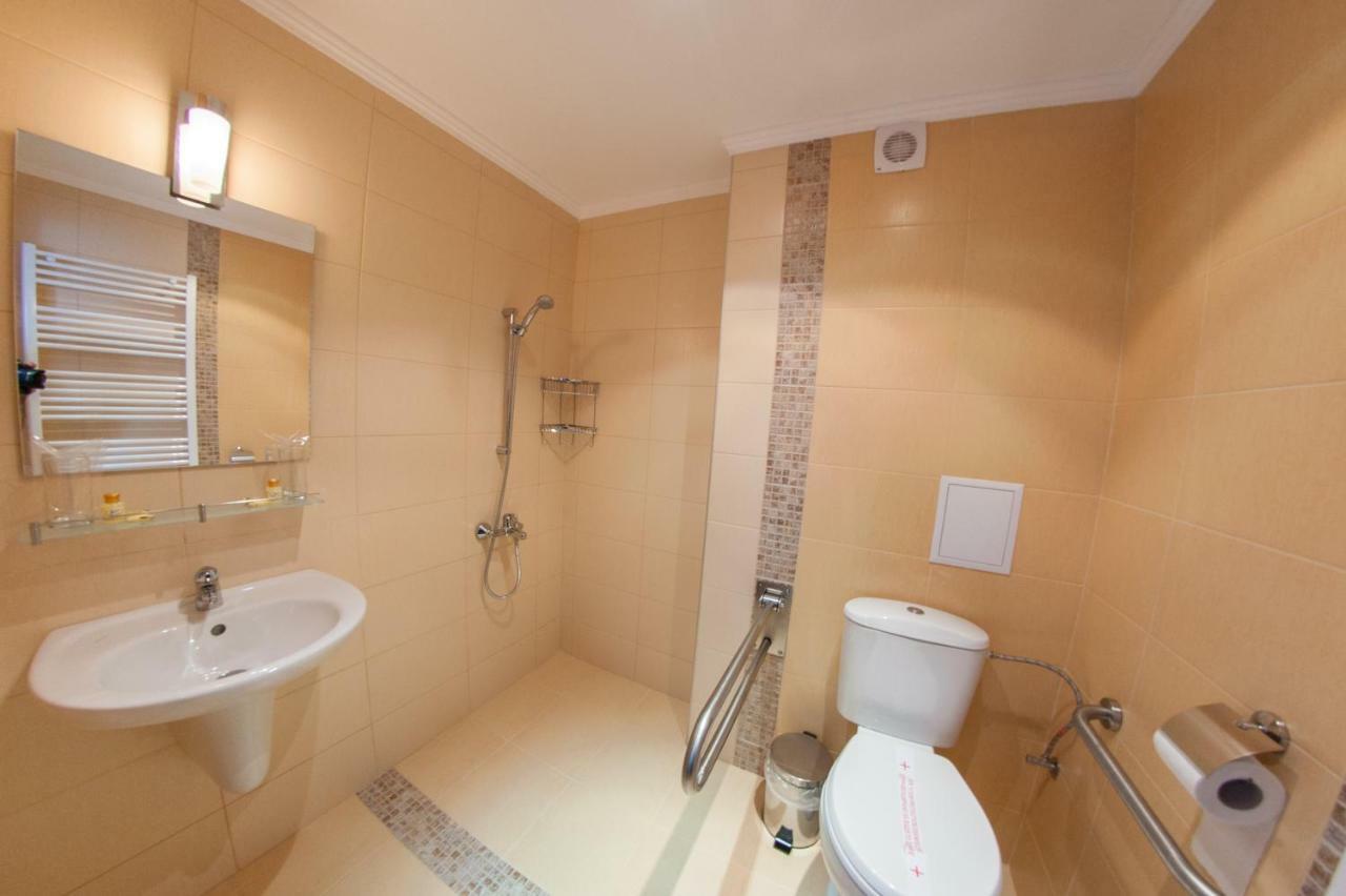 Hotel Chateau Des Bergers Targovishte  Dış mekan fotoğraf