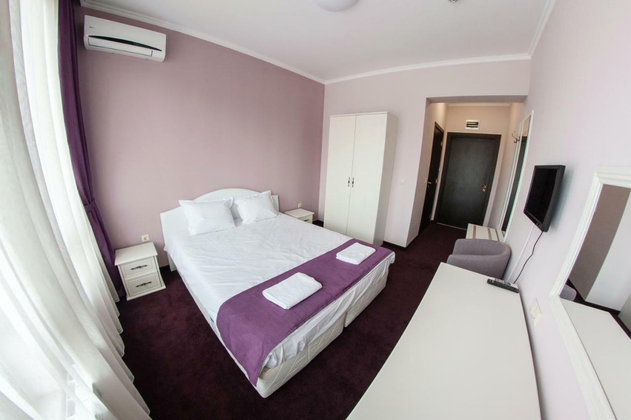 Hotel Chateau Des Bergers Targovishte  Dış mekan fotoğraf